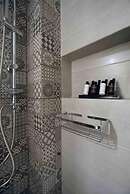 ew Thission Luxury Apartment