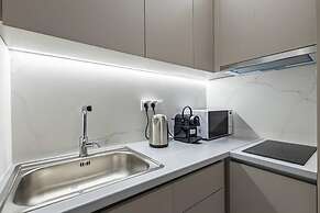 Acropolis Luxury Apartment
