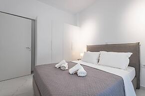 Acropolis Luxury Apartment