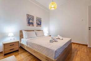 Roubnb Acropolis Museum 1BD Apt