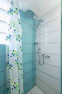 Roubnb Acropolis Museum 1BD Apt