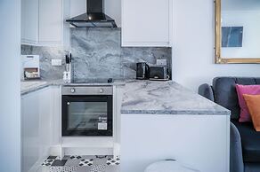 Caldey View - Luxury 2 Bedroom - Panorama - Tenby