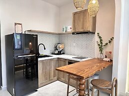 KIN WANDER TRUNG SON