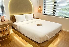 KIN WANDER TRUNG SON