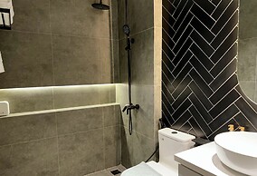 KIN WANDER TRUNG SON