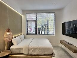 KIN WANDER TRUNG SON