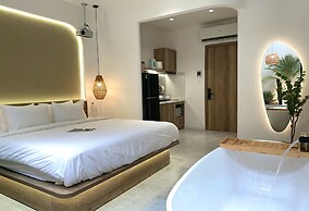 KIN WANDER TRUNG SON