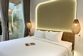 KIN WANDER TRUNG SON