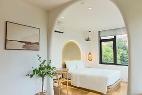 KIN WANDER TRUNG SON