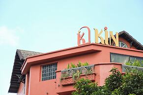 KIN WANDER TRUNG SON