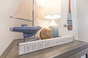 Lei Lani 108 2 Bedroom Condo by Redawning