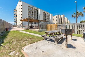 Lei Lani 108 2 Bedroom Condo by Redawning