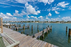 Lei Lani 108 2 Bedroom Condo by Redawning