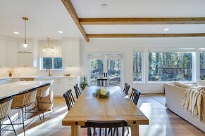 Mountain Home w/ Private Hot Tub & River Access!