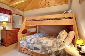 Lakefront Rhinelander Cabin w/ Dock & Fire Pit!