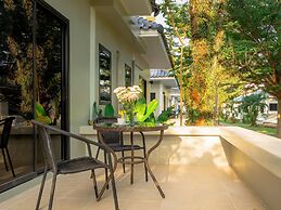 Isara Nai Yang Resort