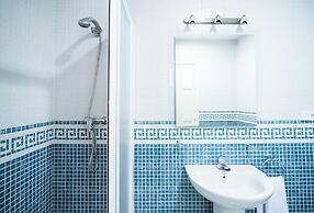 Rey de Sevilla Flats Arenal