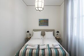 Rey de Sevilla Flats Arenal