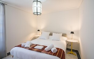 Rey de Sevilla Flats Arenal