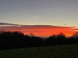 Luxury Shepherd's Hut Style Cabin With Views
