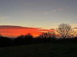 Luxury Shepherd's Hut Style Cabin With Views