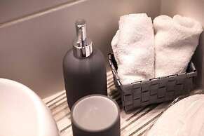 Exclusive New Modern Apartment at Syntagma Square