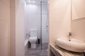 Exclusive New Modern Apartment at Syntagma Square