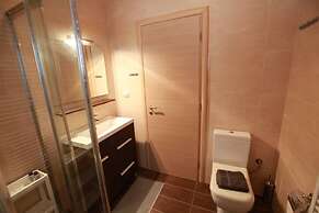 Elegant Studio at the Acropolis Hills