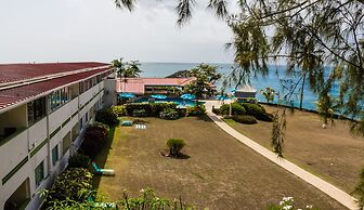 Crown Point Beach Hotel