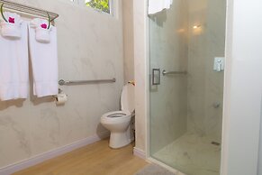 Crown Point Beach Hotel