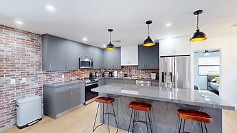 Villa Camila 5BR Luxury Home with Pool