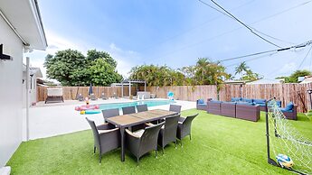 Villa Camila 5BR Luxury Home with Pool