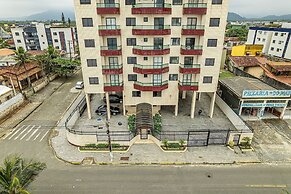 Apto em Mongaguá Prédio frente mar