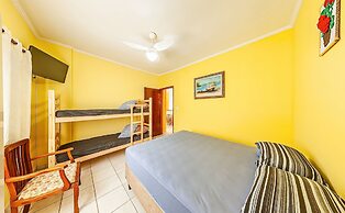 Apto em Mongaguá Prédio frente mar