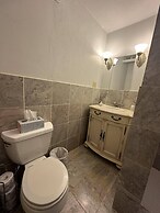 The Oaks B&B Hotel and Spiritual Center