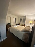 The Oaks B&B Hotel and Spiritual Center