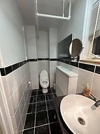 The Oaks B&B Hotel and Spiritual Center