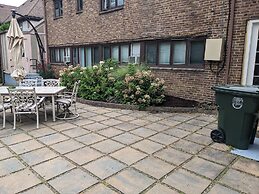 The Oaks B&B Hotel and Spiritual Center