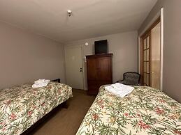 The Oaks B&B Hotel and Spiritual Center