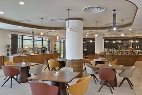 Hampton by Hilton Sharma NEOM Community 1