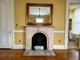 The Hamilton Hoppin House