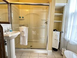 The Hamilton Hoppin House