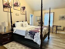 The Hamilton Hoppin House