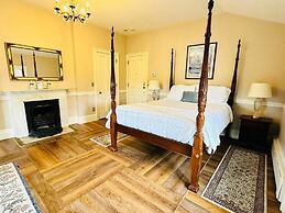 The Hamilton Hoppin House