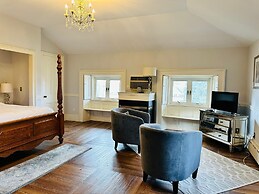 The Hamilton Hoppin House