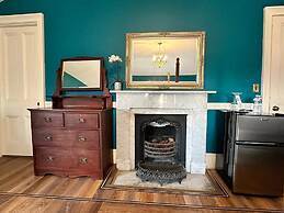 The Hamilton Hoppin House