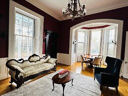 The Hamilton Hoppin House