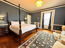 The Hamilton Hoppin House