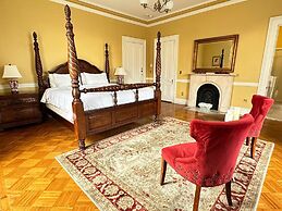 The Hamilton Hoppin House