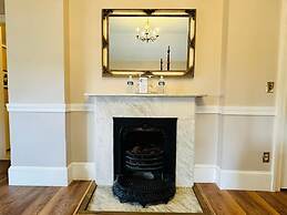 The Hamilton Hoppin House